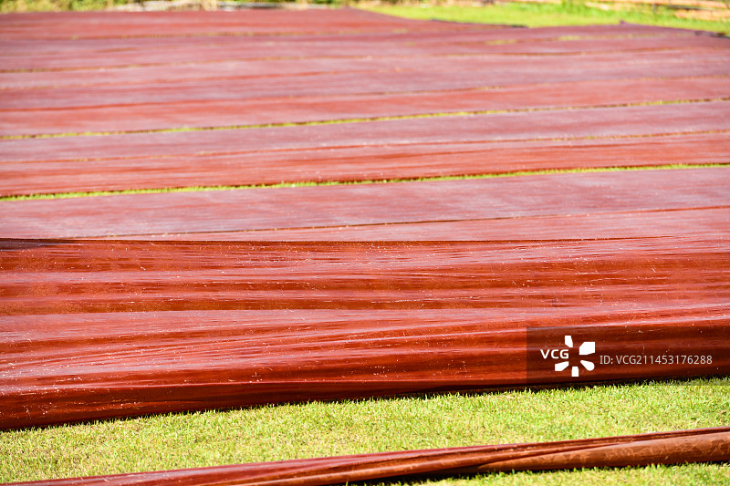 广东佛山顺德香云纱晾晒图片素材