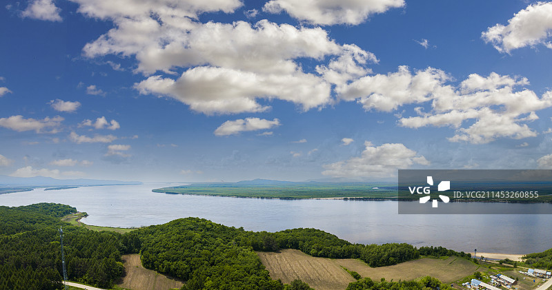 航拍黑龙江下游江面风光图片素材