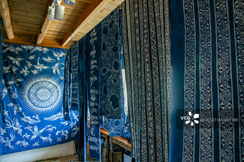 贵州丹寨县排莫村丹寨蜡染“东方第一染”坊图片素材