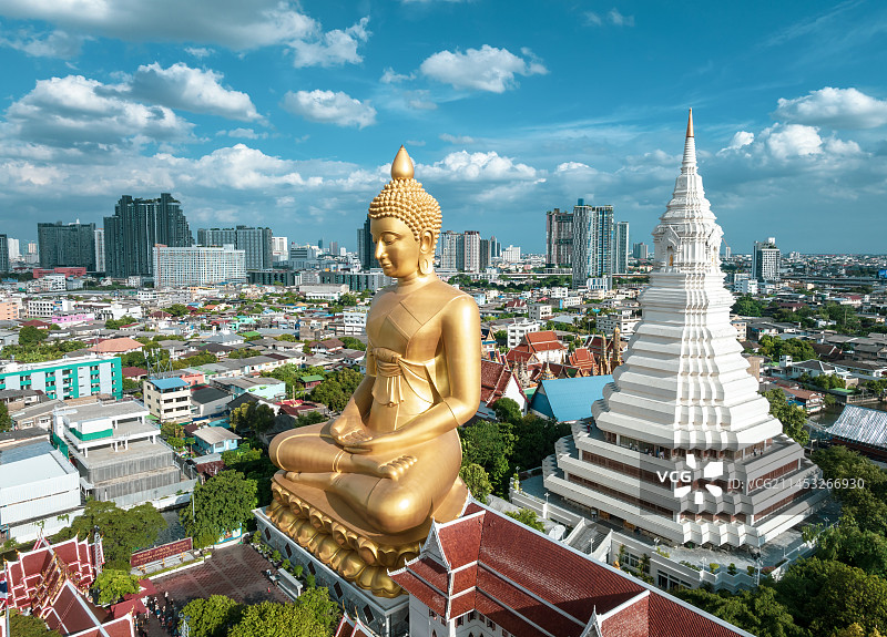泰国曼谷水门寺大佛航拍风光图片素材