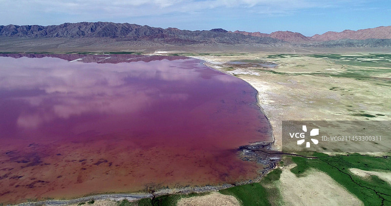 新疆伊吾：粉如玫瑰，幻彩湖进入最美观赏期图片素材