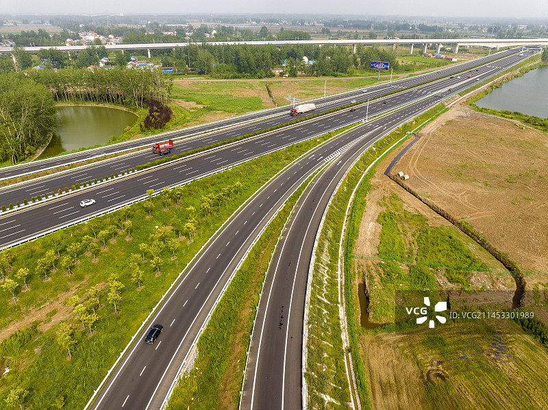 G2京沪高速沂淮江段扩建完成全线通车图片素材