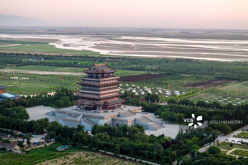 山西永济：鹳雀楼——中国古代四大名楼中最高的一座，达73.9米图片素材