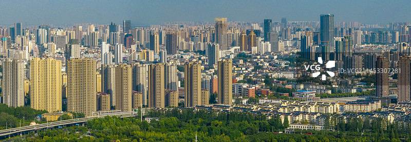 江苏淮安盐城畔的城市风光图片素材