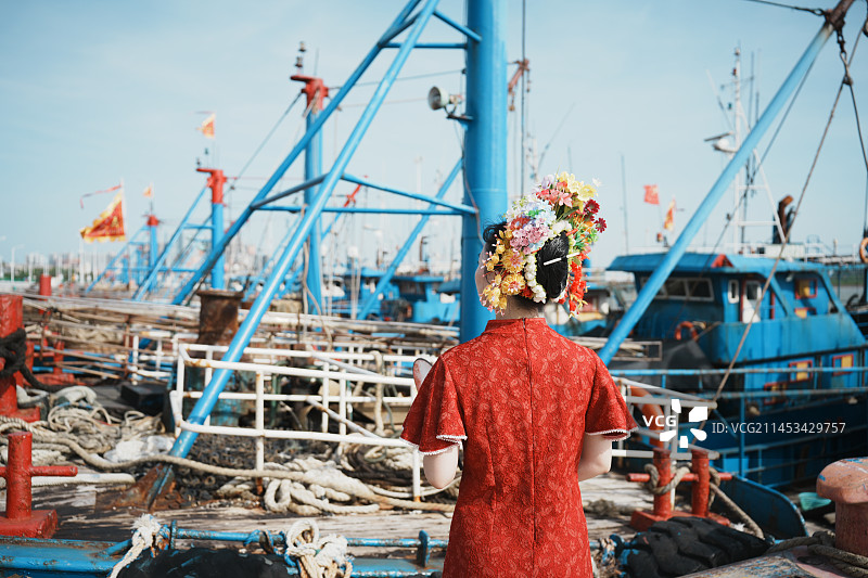 泉州蟳埔女簪花服饰写真图片素材