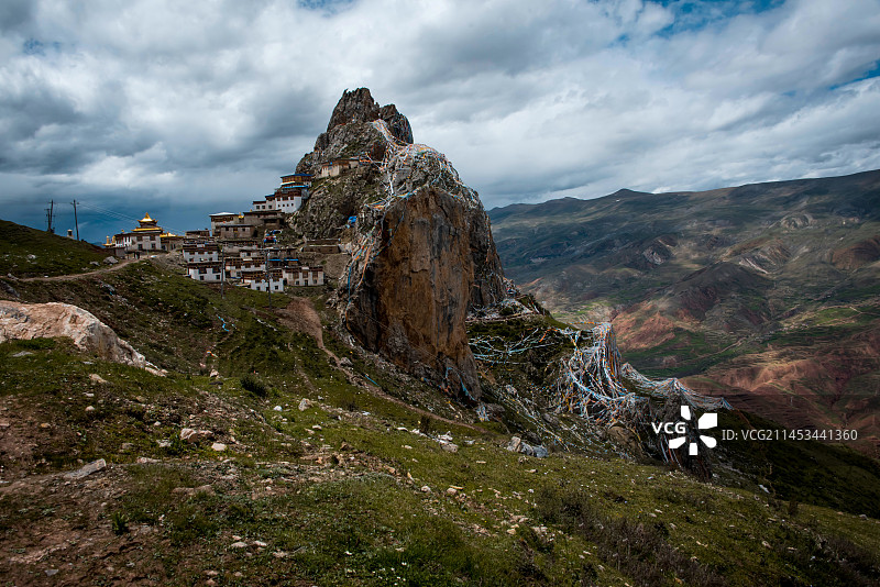 西藏自治区昌都市丁青县沙贡乡孜珠寺图片素材