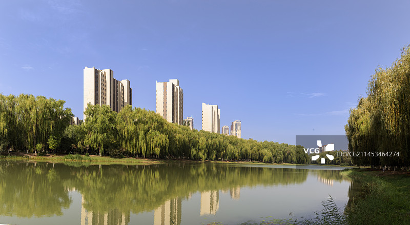 宁夏银川爱伊河畔住宅小区图片素材