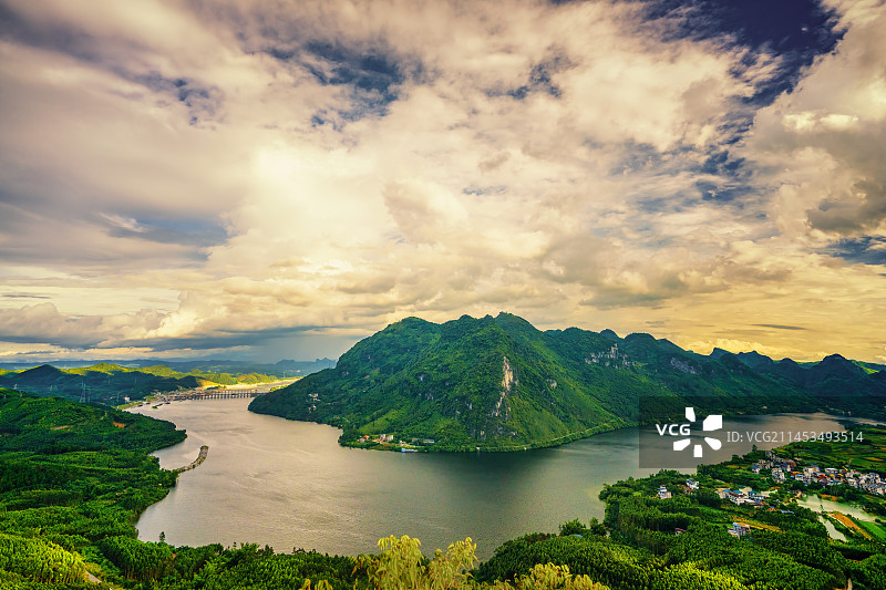 广西柳州市柳南区旗山风光图片素材