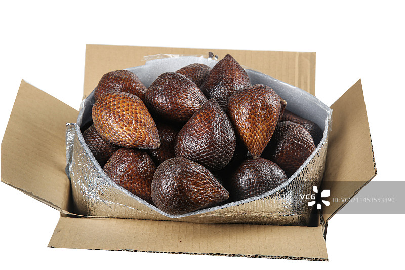 白底上的蛇皮果图片素材