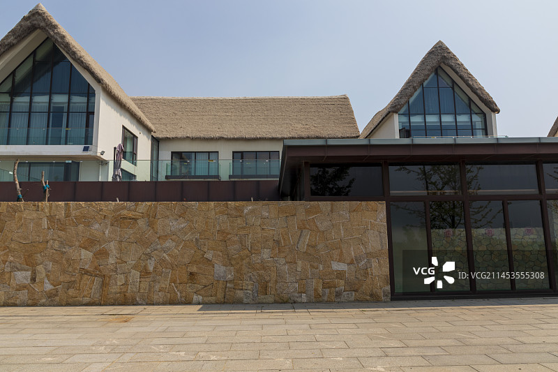 荣成市天鹅湖海草房图片素材