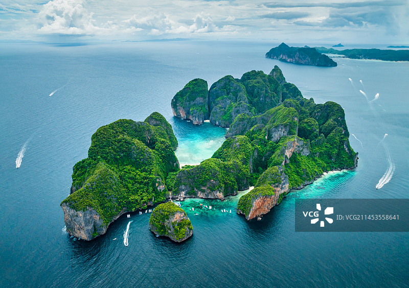 泰国甲米小皮皮岛玛雅湾皮勒湾航拍自然风光图片素材