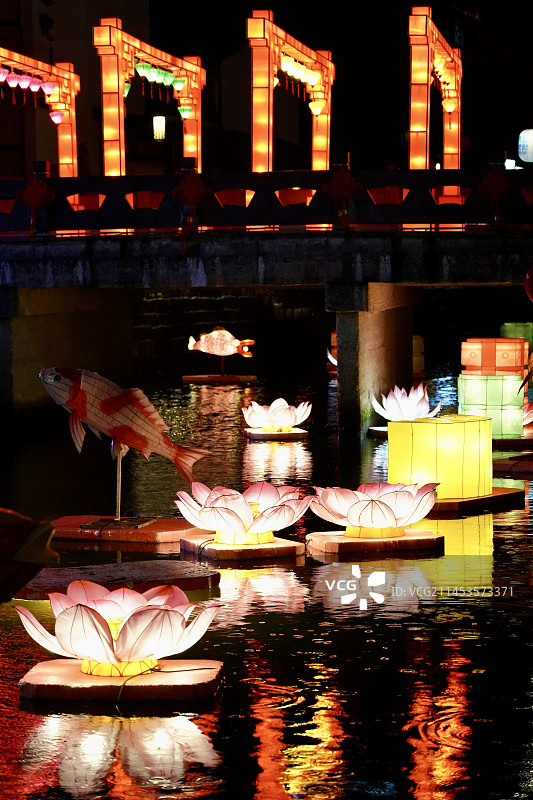 元宵节花灯会 瓶窑老街图片素材