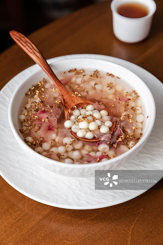 桂花鸡头米糖水图片素材