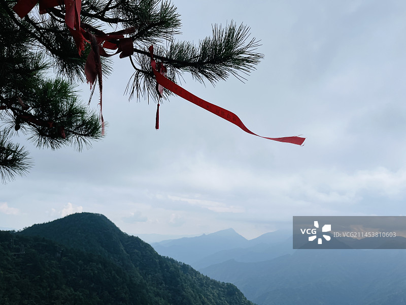 漫步明月山祈福图片素材