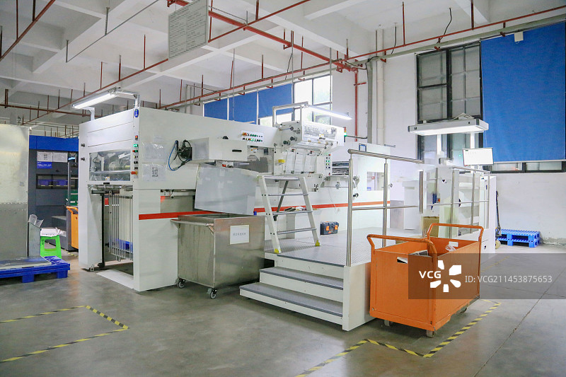 全自动烫金模切机图片素材