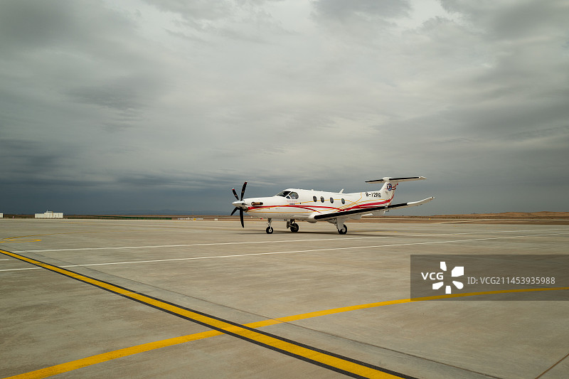 皮拉图斯12飞机图片素材