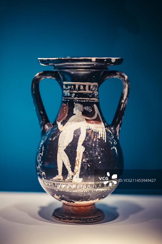 意大利西吉斯蒙多卡斯特罗梅迪亚诺博物馆覆彩双耳酒瓶图片素材