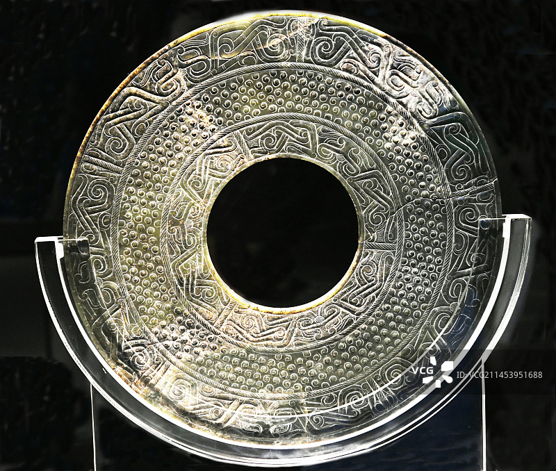 山东博物馆镇馆之宝： 战国时期鲁国大玉璧图片素材