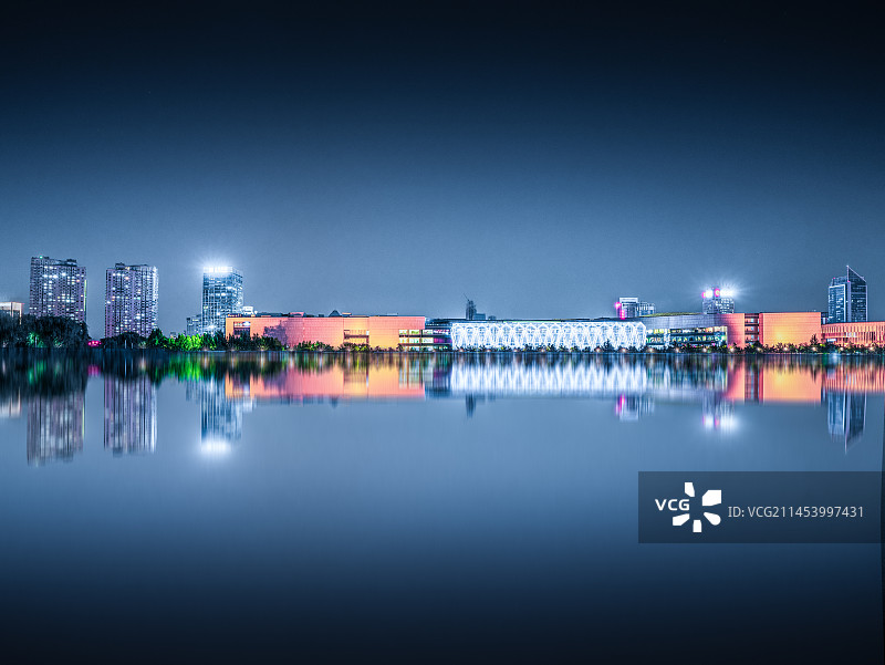 天津文化中心万象城夜景图片素材