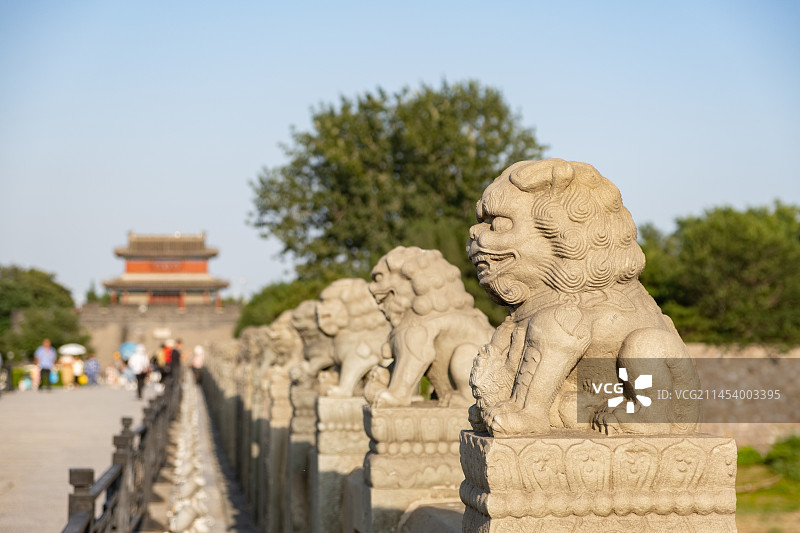 卢沟桥狮子与宛平城图片素材