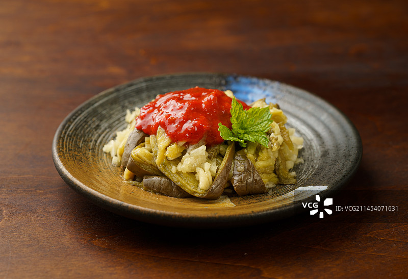 特色中式调味菜蒜末小茄子图片素材