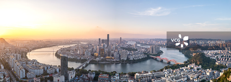 航拍广西柳州城市风光全景图片素材