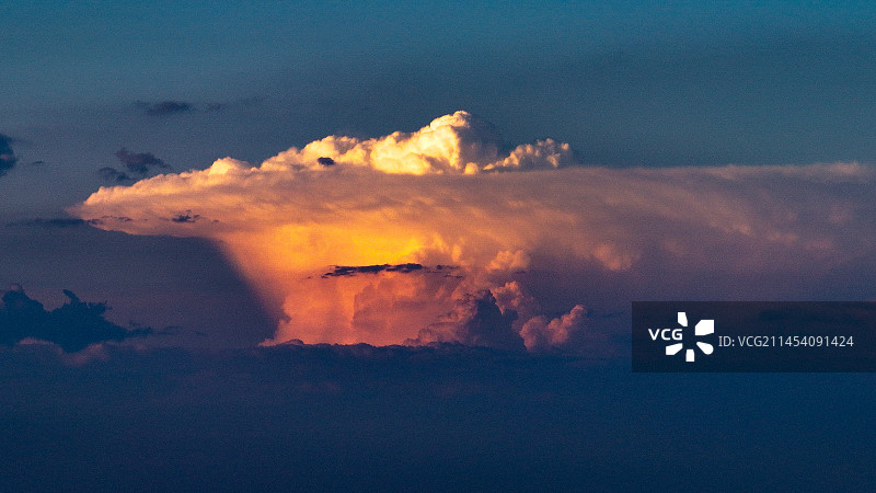 晚霞火烧云图片素材