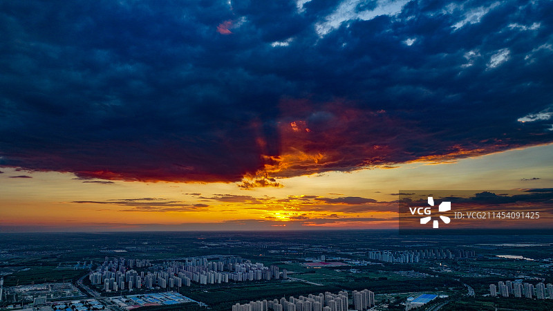 晚霞火烧云图片素材