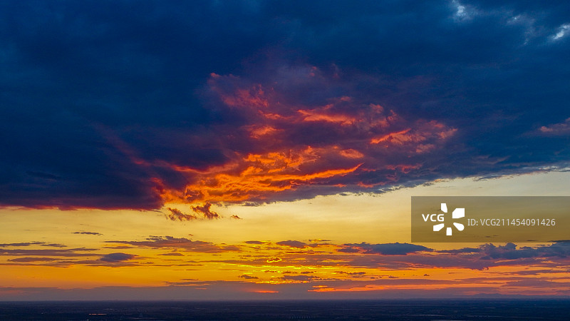 晚霞火烧云图片素材