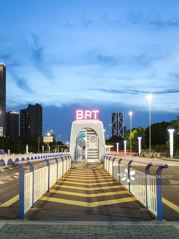 常州BRT快速公交车站图片素材