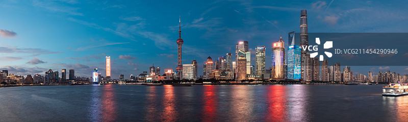 大上海 - 上海滩夜色图片素材