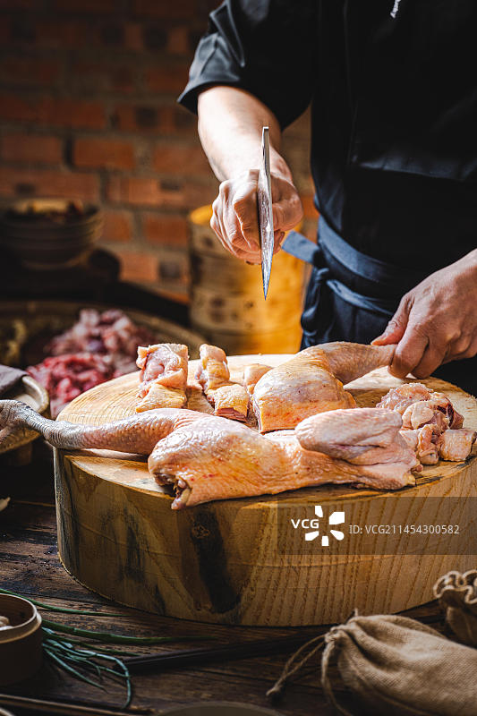 国产美食农家菜 儿时的味道 柴火鸡 地锅鸡 铁锅炖图片素材