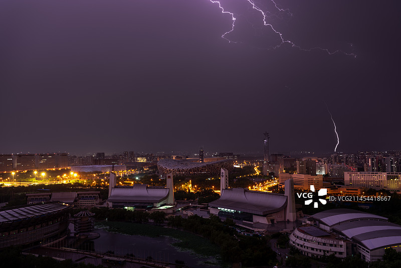 奥体闪电图片素材