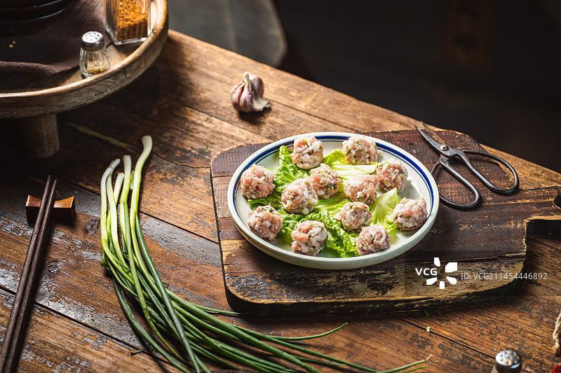 香菜圆子 火锅肉圆子 香菜丸子 怀旧传统 重庆老火锅的 各种菜品图 市井火锅氛围图片素材