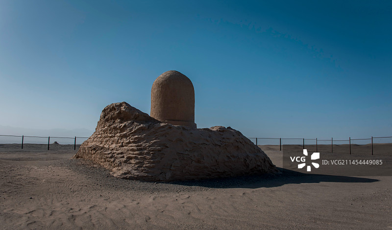 新疆维吾尔自治区巴音郭楞蒙古自治州若羌县米兰古城遗址图片素材