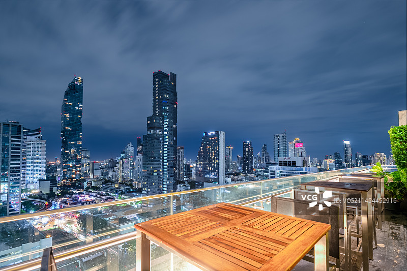 泰国曼谷城市生活高楼露天酒吧延时风光图片素材