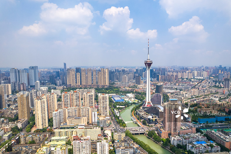 成都339电视塔，天府熊猫塔城市风光白昼晴天航拍图片素材