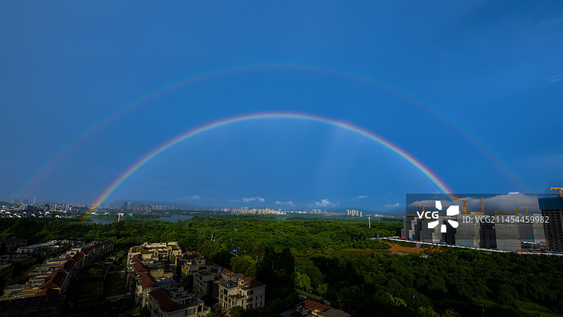松山湖双彩虹奇观图片素材