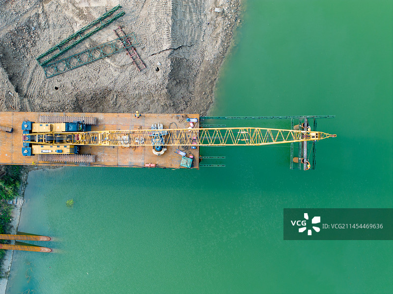 平漯周高速铁路周口沙河高铁桥建设场景图片素材