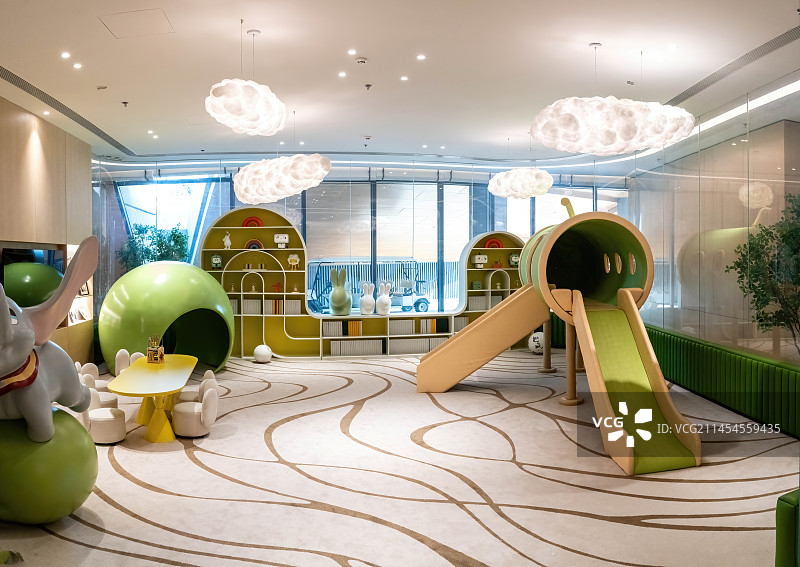 楼盘销售中心的儿童游乐区图片素材