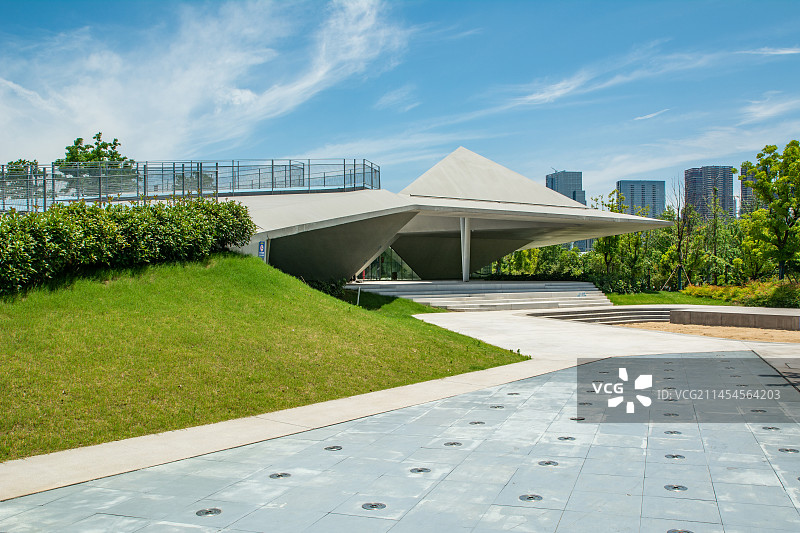 滨江绿道 休闲驿站 公园游客中心 杭州城市建筑风光 杭州风景 沿江公园 观景台 公共设施图片素材