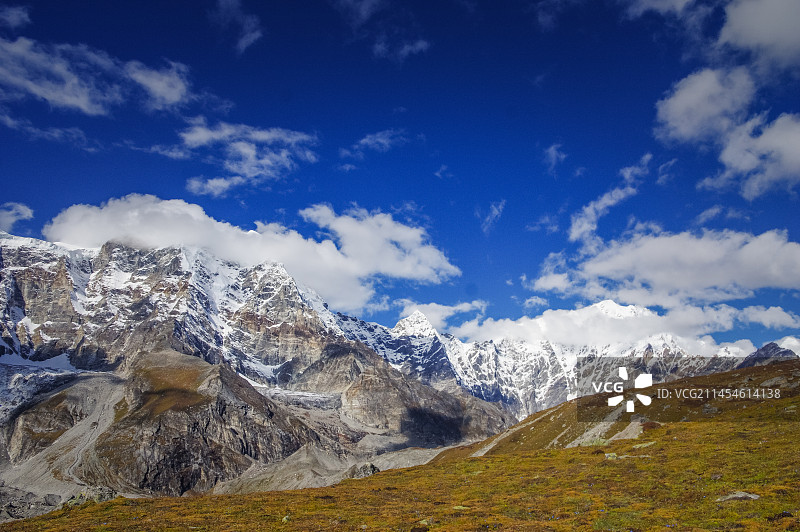 希夏邦马脚下峰山水雪山风光图片素材