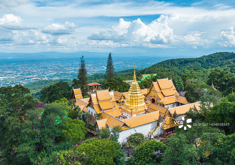 泰国清迈素贴山双龙寺寺庙航拍风光图片素材