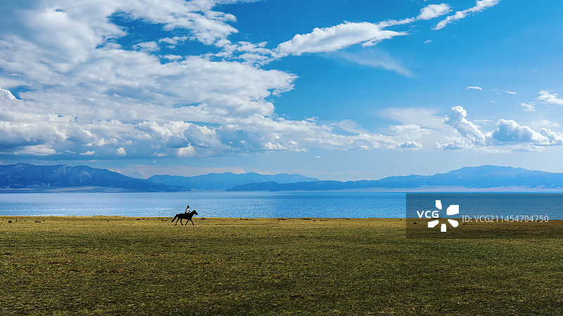赛里木湖图片素材