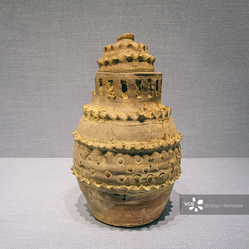 宋朝时期-酱釉陶罐-柳州博物馆图片素材