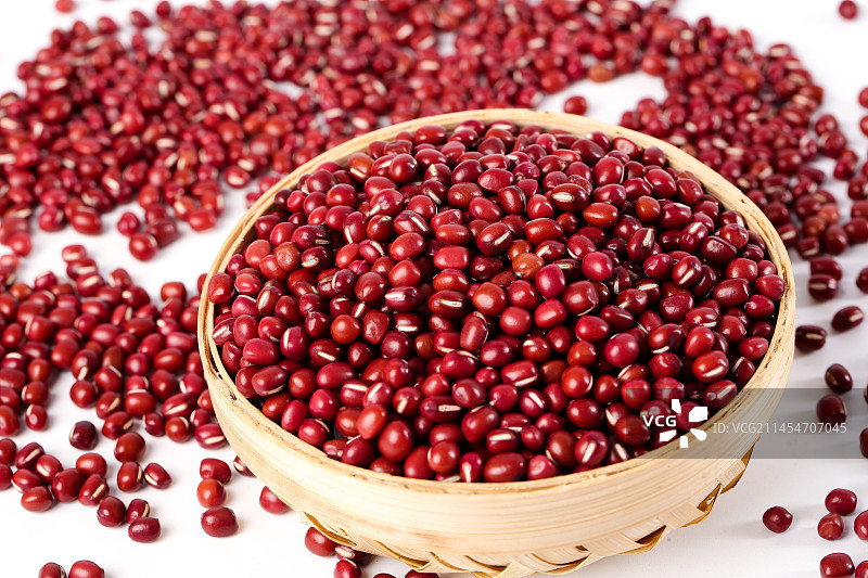 白底上的红豆图片素材