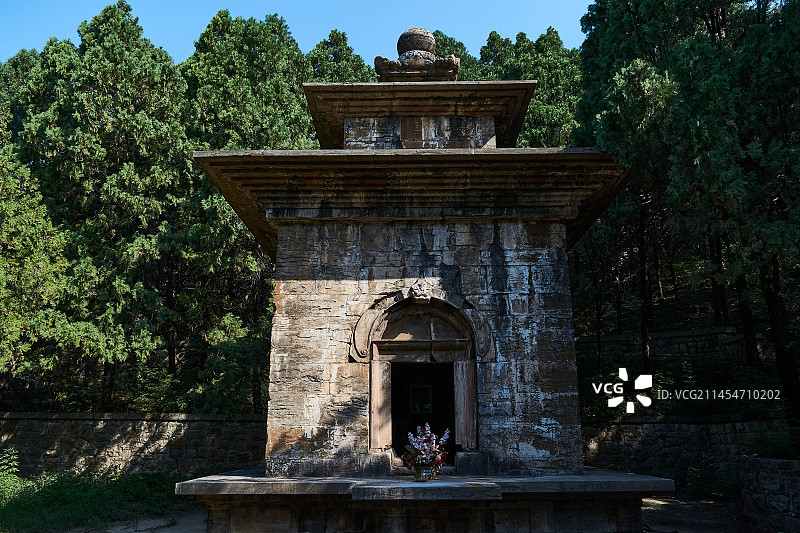 千年古刹灵岩寺塔林图片素材