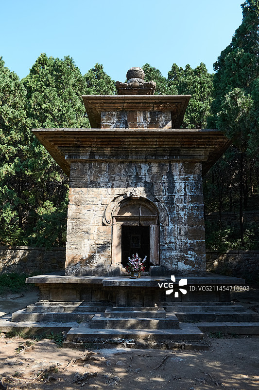 千年古刹灵岩寺塔林图片素材