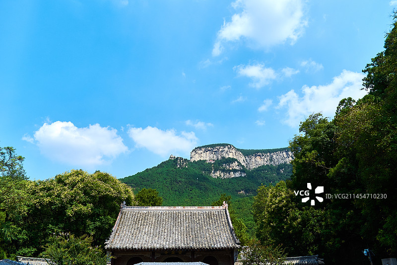 千年古刹灵岩寺塔林图片素材