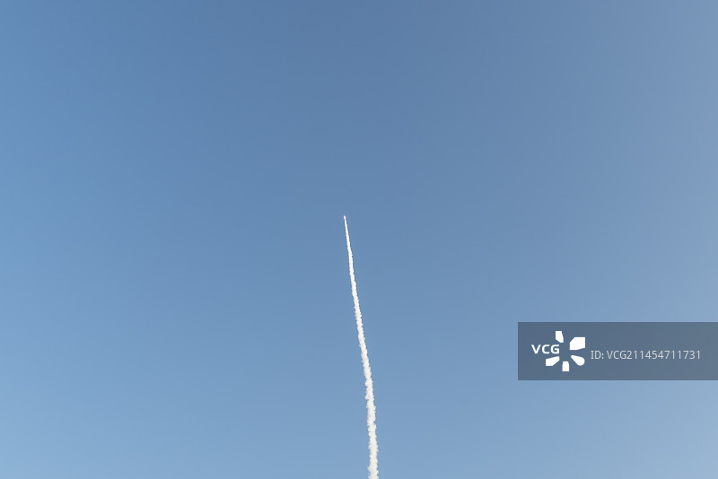 火箭升空图片素材